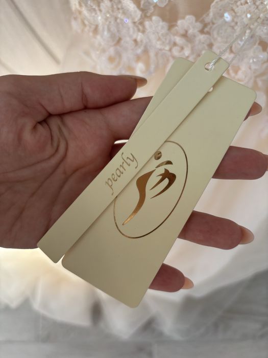 Официална рокля