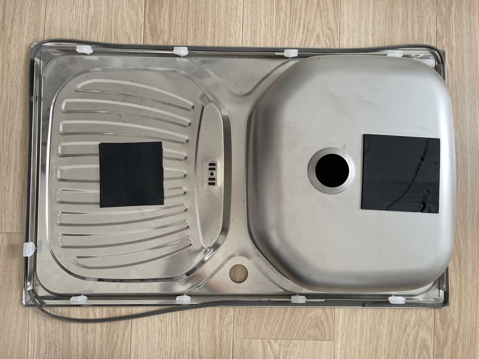 Chiuveta bucatarie cuva dreapta si baterie + accesorii Vitra