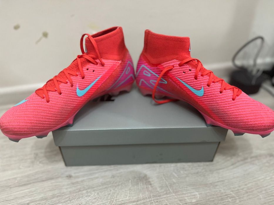 Бутсы Nike 42 размер