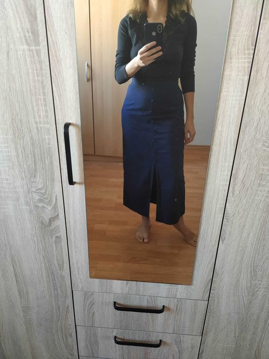 fusta bleumarin, creion, in si bumbac, cu nasturi