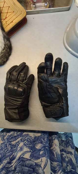 Vând Mănuși moto damă