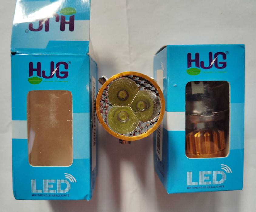 Led лампи за мотоциклети Н4 - бели и жълти с радиатор.