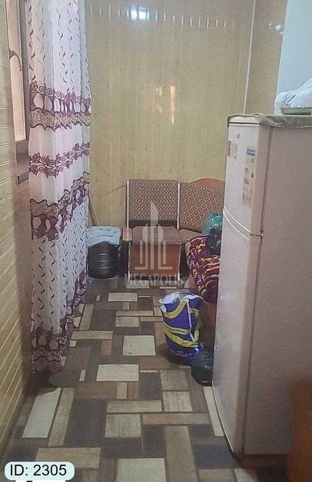 5 mikr jomiy tarafdan 3 xonali  kvartira sotiladi №2305