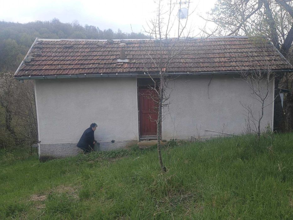 Къща в село Войнежа