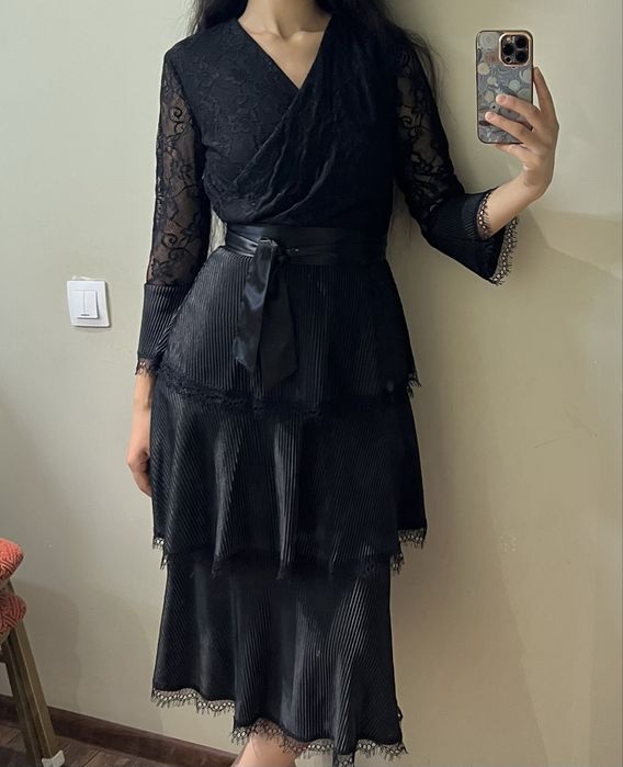 Продам чёрное платье