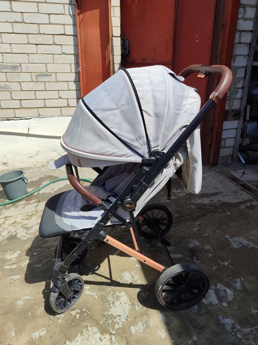 Продам коляску зима лето