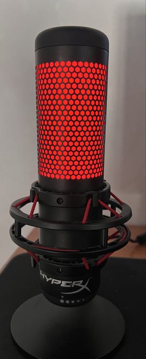 Продается микрофон HyperX Quadcast