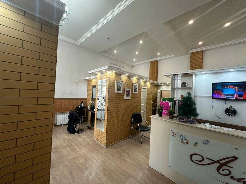 Рабочее место парикмахера в салоне красоты Аллегро