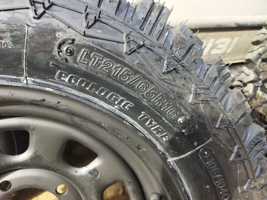 4 броя джанти с гуми - уаз , витара