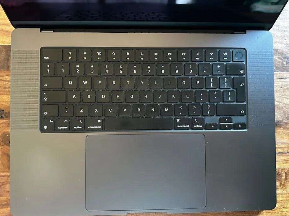 MacBook Pro 16 M3 Max, 16 CPU, 40 GPU, 48 Gb RAM, 1Tb SSD, Space black