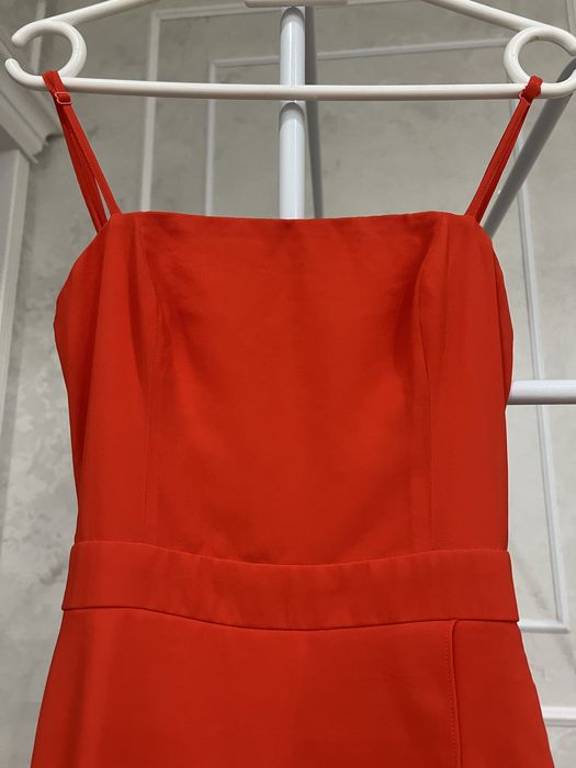 Красивое платье от MISC