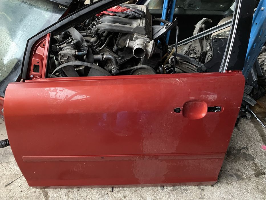 Ușa / portiera stânga față Ford Focus 2 nonfacelift