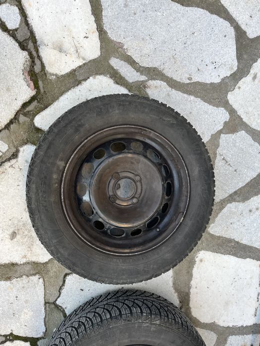 Зимни гуми Fulda R 15 с оригинални джанти и тасове