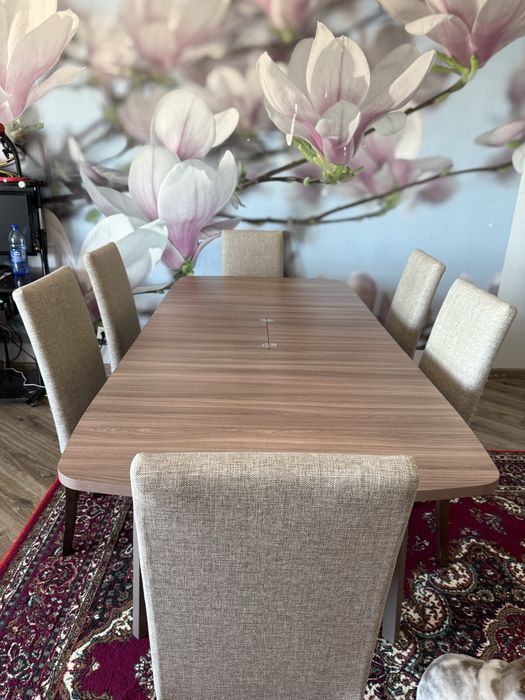 Продам стол в хорошем состоянии