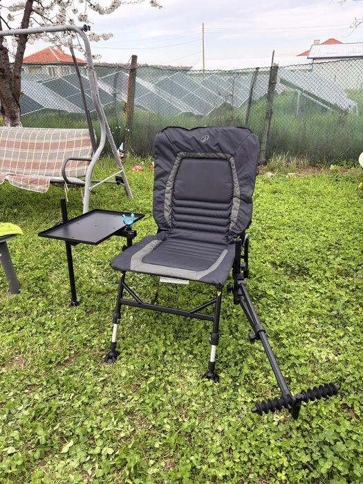 Feeder стол с масичка и гребен