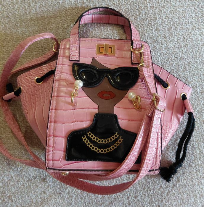 Сумочка новая  3000 тенге