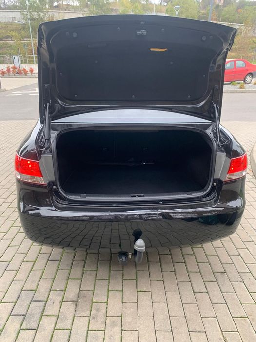 Hyundai Sonata  2litri diesel 144000km