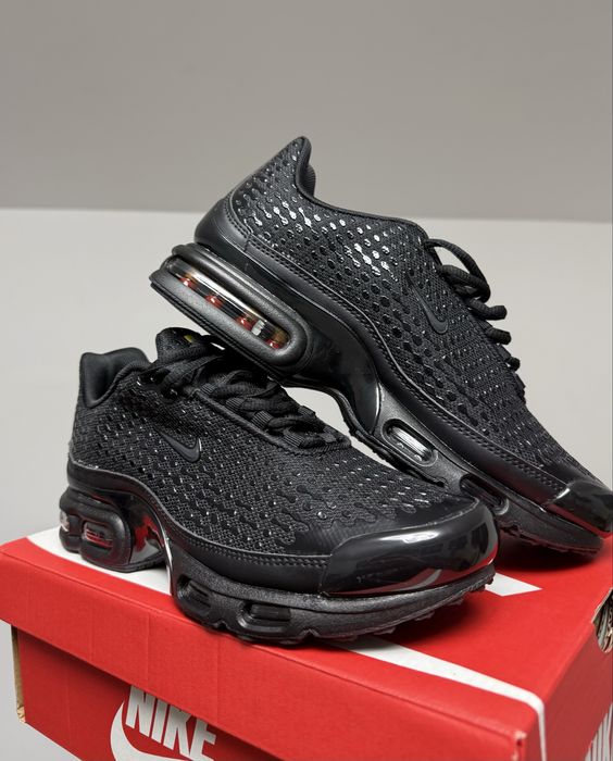 Nike Air Max Plus 7 Black