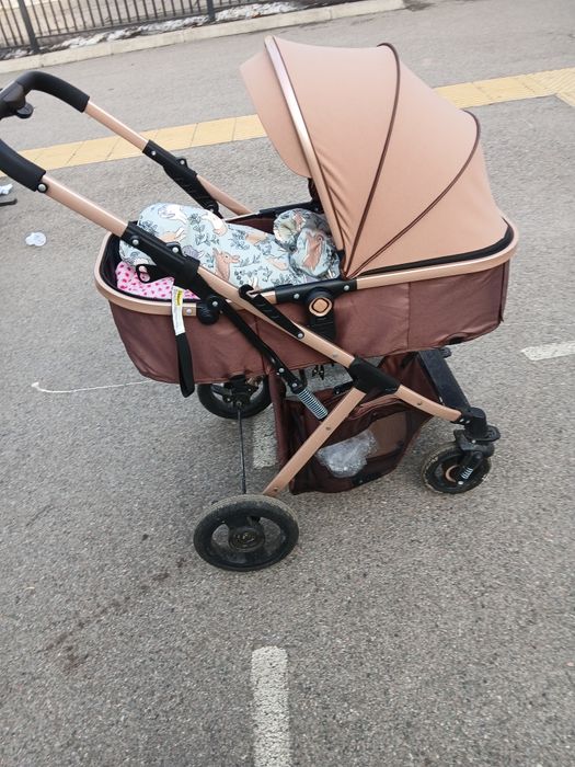 Срочно продам коляску