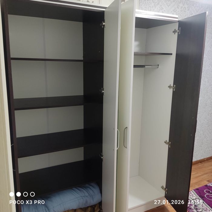 Шкаф продается 55000