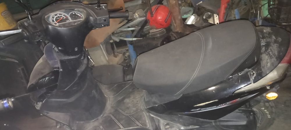 Продам скутер на ходу