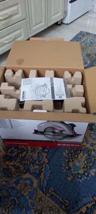 Циркулярная пила CROWN