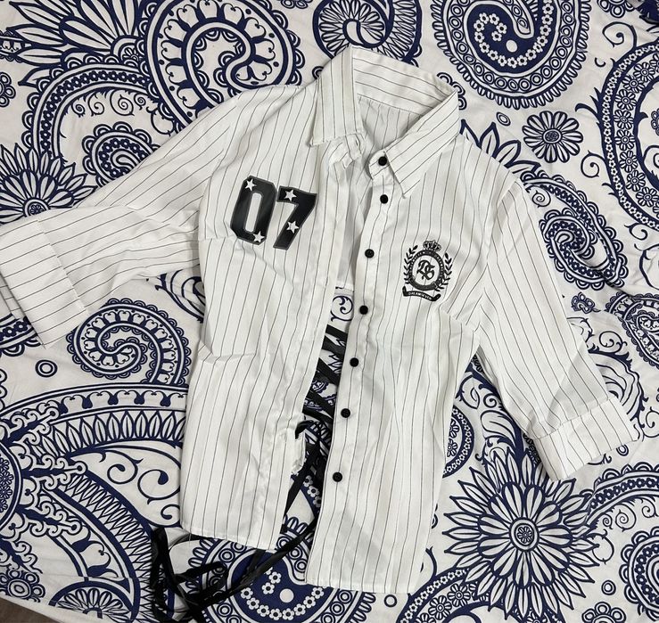 Рубашка с завязками сзади