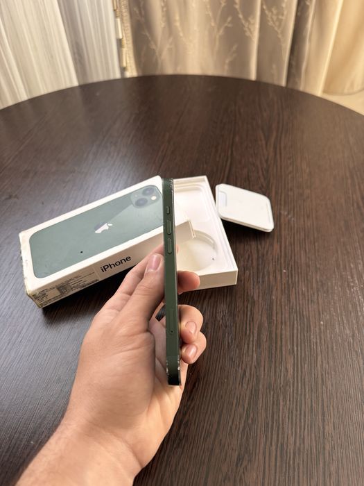 В продаже айфон 13