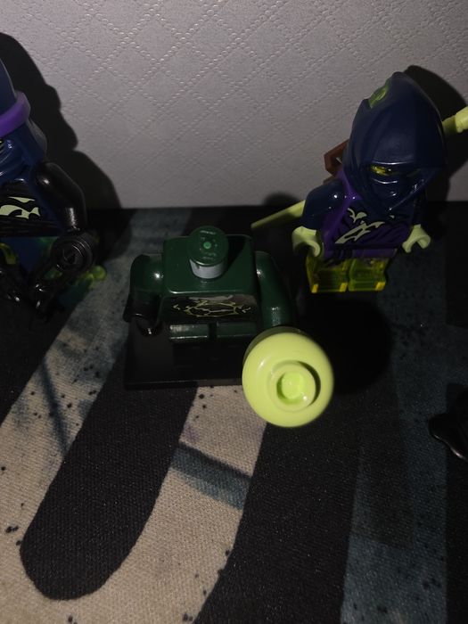 Possessed Lloyd + 2 minifigures ПОДАРЪК!!!
