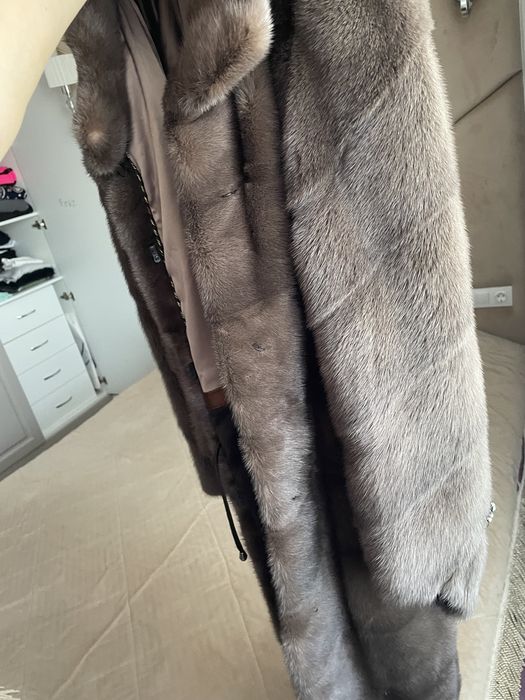 Продаю норковую шубу