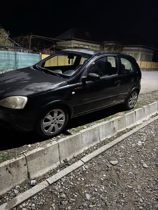 Opel corsa 1.2 benzina