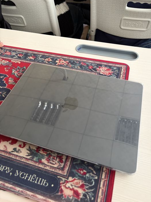 MacBook Air m2 8/256 Midnight