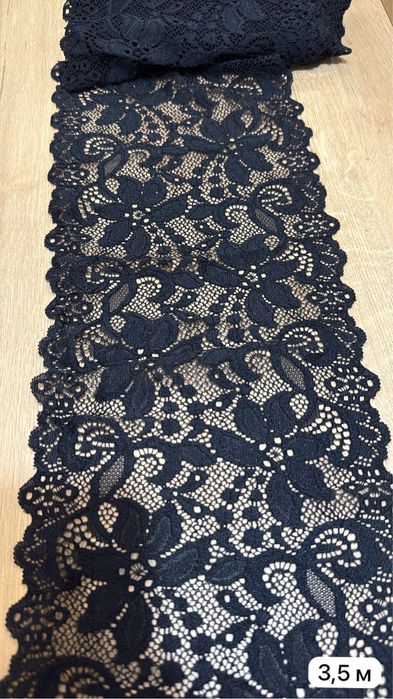 Продаю кружево черное