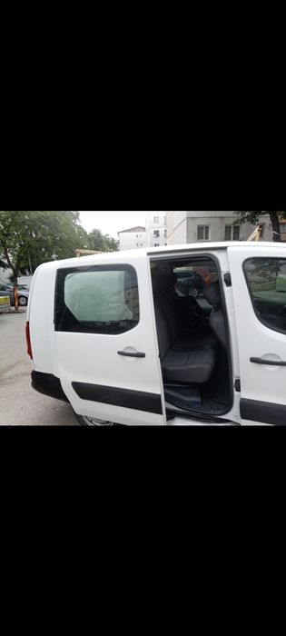Peugeot partener