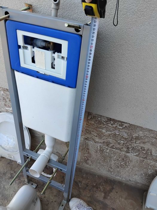 Комплект Структура за вграждане, висяща тоалетна чиния, бутон и капак