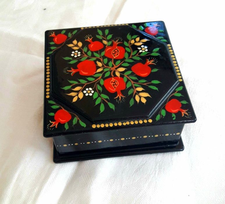 Шкатулка. продается