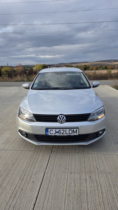 VOLKSWAGEN Jetta 2011 — imagine 4