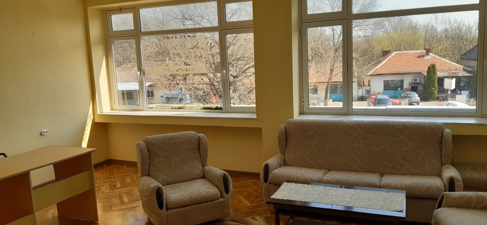 Офиси под наем Ямбол