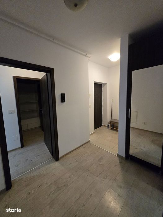 Apartament prima inchirere 2 camere, dressing, loc de parcare, Aradulu