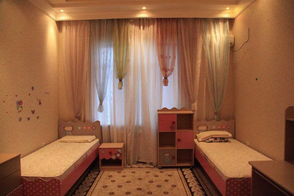 2 сотки дом на Никитина 4 комнаты, 2х этажный. Мирзо-Улугбекский р-н