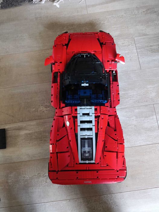 Vand Lego Technic Ferrari Daytona SP3 42143