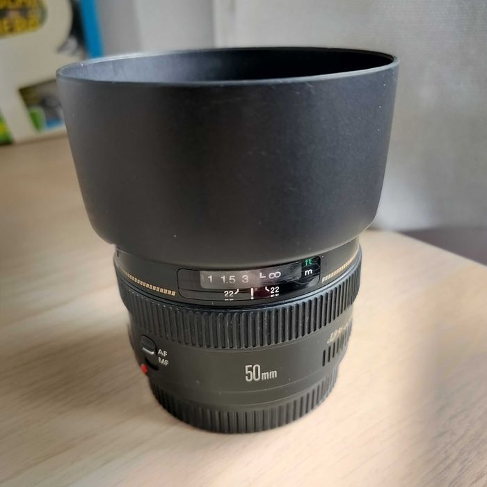Canon EF 50mm f/1.4 USM