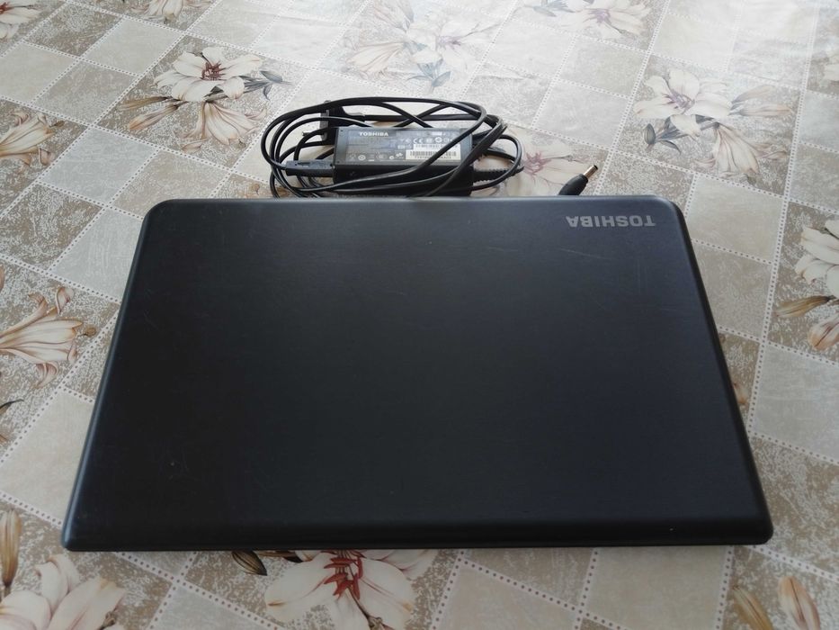 Лаптоп Toshiba Satellite Pro C50-A-1EM