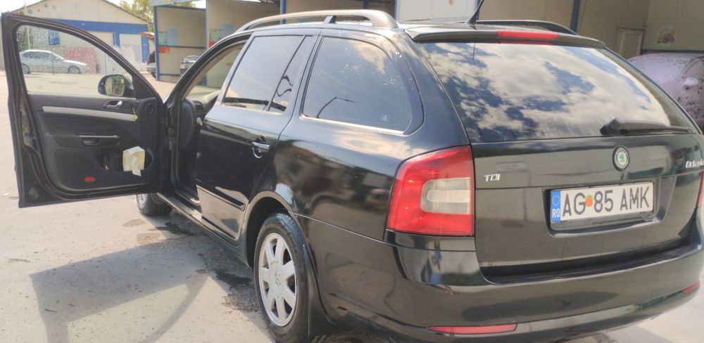 SKODA Octavia 2011 — imagine 3
