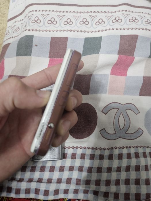 Нокиа 7610s продам