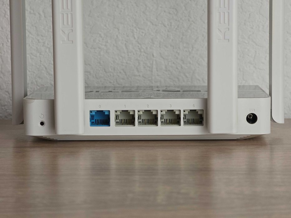 Wi-Fi роутер Keenetic Extra KN-1711.