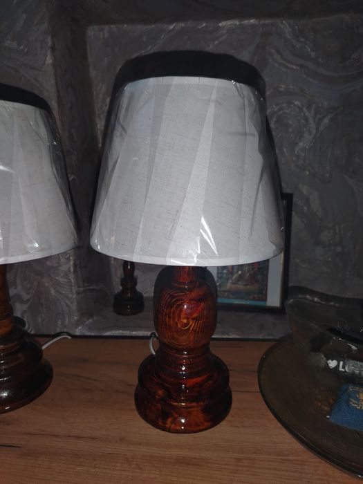 Светильники и торшеры.