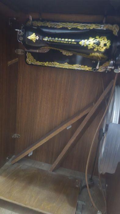 Швейная машинка (СССР) Цена 5000