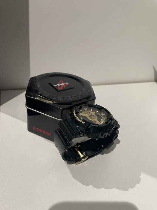 Ceas cronograf, Negru