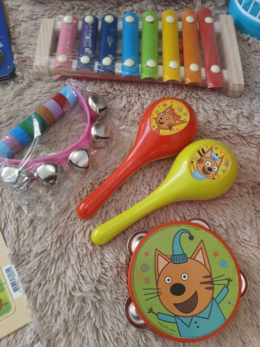 Игрушки малышам (развивающие), б/у, в отличном состоянии.